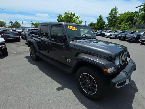 Granite Crystal Metallic Clearcoat 2022 Jeep Gladiator Overland