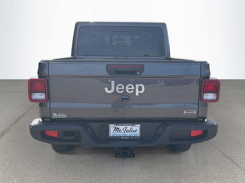 Granite Crystal Metallic Clearcoat 2022 Jeep Gladiator Overland