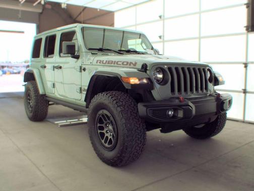 Earl Clearcoat 2023 Jeep Wrangler Rubicon