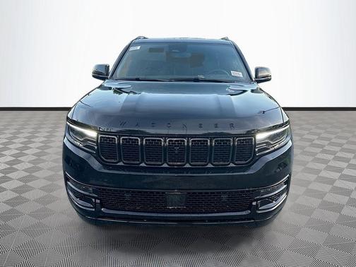 Diamond Black Crystal Pearlcoat 2025 Jeep Wagoneer Series II 4x4