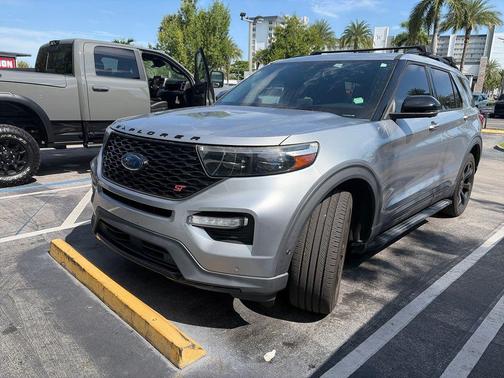 Iconic Silver Metallic 2020 Ford Explorer ST