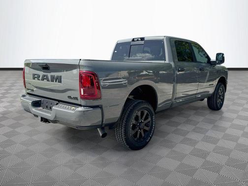 Ceramic Gray Clearcoat 2026 RAM 2500 Big Horn Crew Cab 4x4 6'4' Box