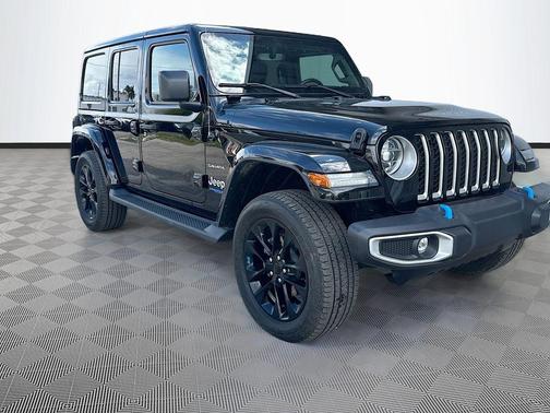 Black Clearcoat 2022 Jeep Wrangler Unlimited 4xe Sahara
