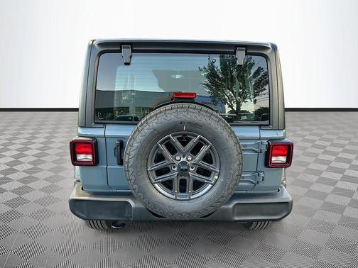 Anvil Clearcoat 2026 Jeep Wrangler Sport