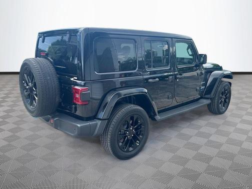 Black Clearcoat 2022 Jeep Wrangler Unlimited 4xe Sahara