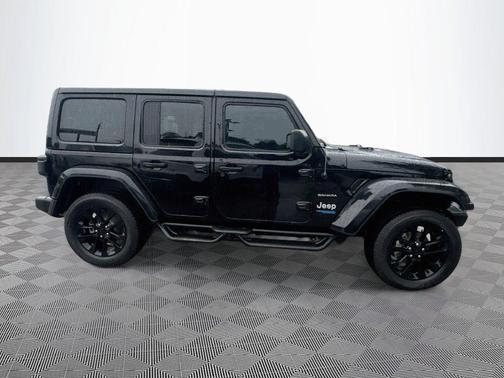 Black Clearcoat 2022 Jeep Wrangler Unlimited 4xe Sahara