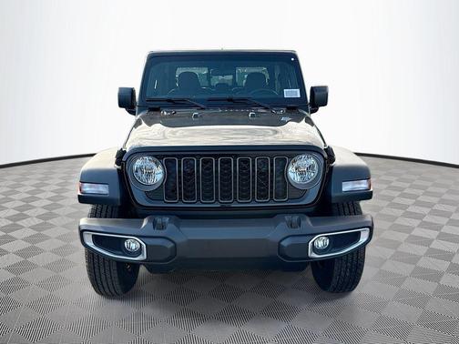 Black Clearcoat 2026 Jeep Gladiator Sport