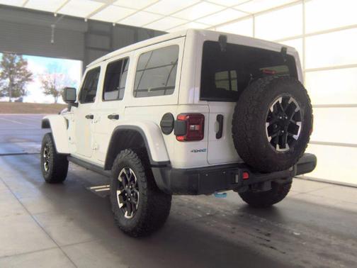 Bright White Clearcoat 2024 Jeep Wrangler 4xe Rubicon X
