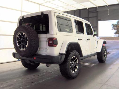 Bright White Clearcoat 2024 Jeep Wrangler 4xe Rubicon X