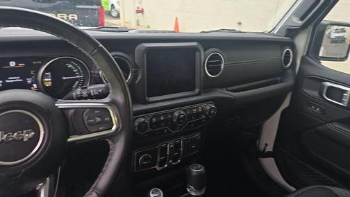 Bright White Clearcoat 2023 Jeep Wrangler 4xe Sahara
