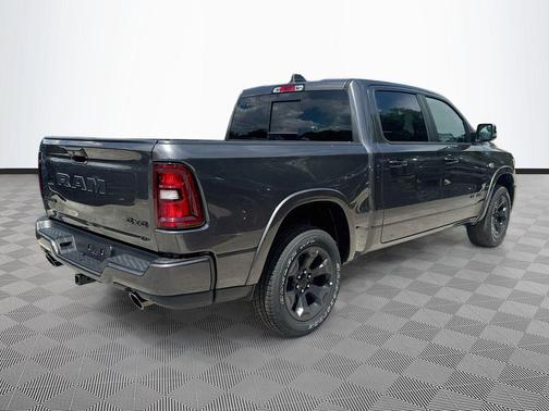 Granite Crystal Metallic Clearcoat 2026 RAM 1500 Big Horn/Lone Star