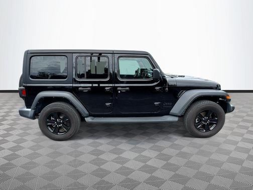 Black Clearcoat 2022 Jeep Wrangler Unlimited Sport Altitude