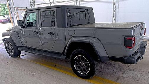 Sting-Gray Clearcoat 2022 Jeep Gladiator Overland