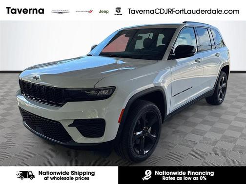 Bright White Clearcoat 2025 Jeep Grand Cherokee Altitude