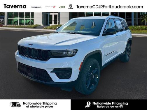 Bright White Clearcoat 2025 Jeep Grand Cherokee Altitude