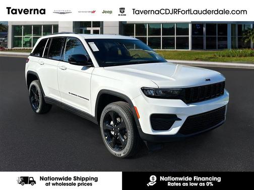 Bright White Clearcoat 2025 Jeep Grand Cherokee Altitude