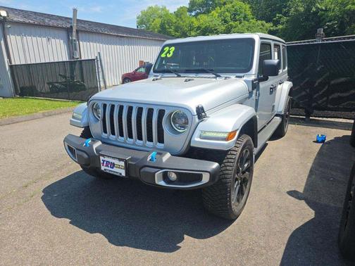 Silver Zynith Clearcoat 2023 Jeep Wrangler 4xe Sahara