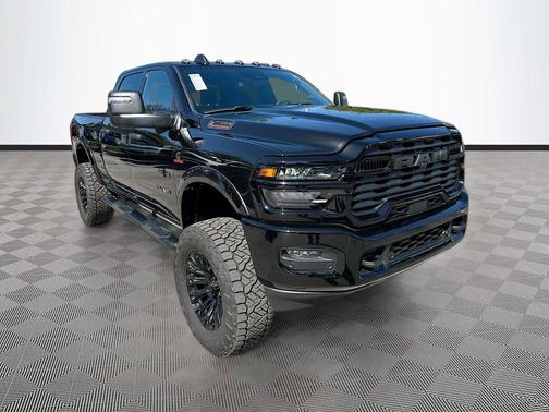 Diamond Black Crystal Pearlcoat 2026 RAM 2500 Big Horn