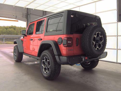 Firecracker Red Clearcoat 2023 Jeep Wrangler 4xe Rubicon