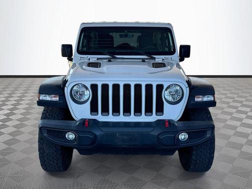 Bright White Clearcoat 2023 Jeep Wrangler Rubicon