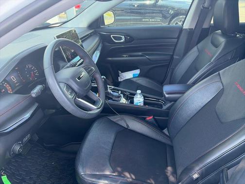 Bright White Clearcoat 2022 Jeep Compass Trailhawk