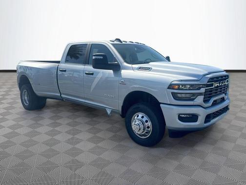 Silver Zynith 2026 RAM 3500 Big Horn Crew Cab 4x4 8' Box