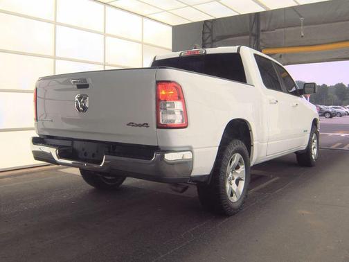 Bright White Clearcoat 2019 RAM 1500 Big Horn