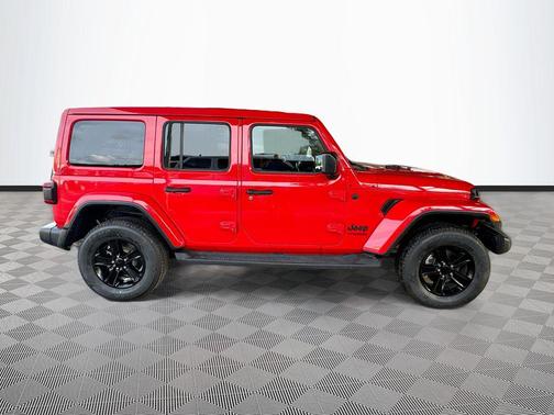 Firecracker Red Clearcoat 2022 Jeep Wrangler Unlimited Sahara
