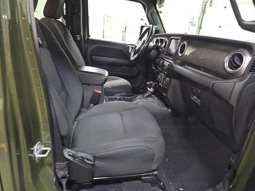 Sarge Green Clearcoat 2022 Jeep Wrangler Unlimited Sahara