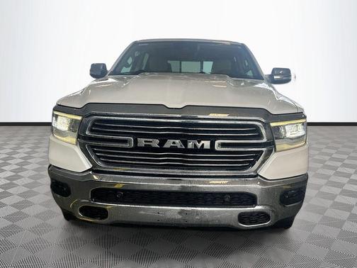 Ivory White Tri-Coat Pearlcoat 2021 RAM 1500 Laramie