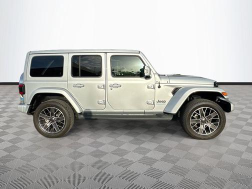 Silver Zynith Clearcoat 2023 Jeep Wrangler 4xe Sahara High Altitude