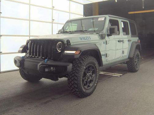 Earl Clearcoat 2023 Jeep Wrangler 4xe Base