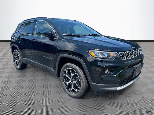 Diamond Black Crystal Pearlcoat 2026 Jeep Compass Limited