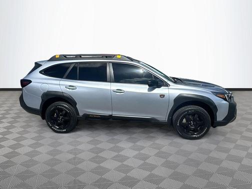 Ice Silver Metallic 2025 Subaru Outback Wilderness