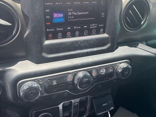 Bikini Pearlcoat 2020 Jeep Wrangler Unlimited Sport