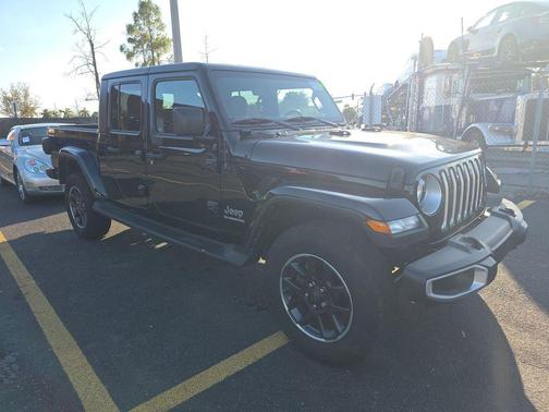 Black Clearcoat 2021 Jeep Gladiator Overland