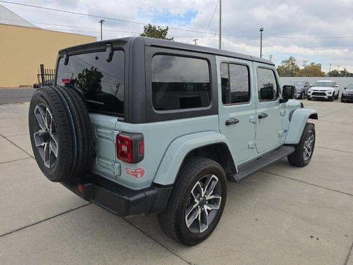 Earl Clearcoat 2024 Jeep Wrangler 4xe Sport S
