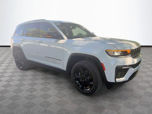 Bright White Clearcoat 2027 Jeep Grand Cherokee Limited