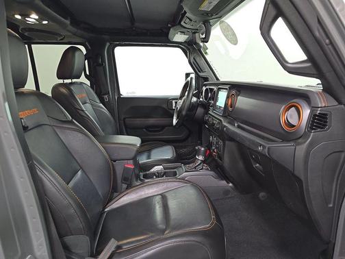 Sting-Gray Clearcoat 2022 Jeep Gladiator Mojave 4x4