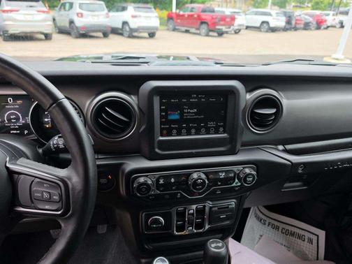 Black Clearcoat 2023 Jeep Wrangler 4xe Willys