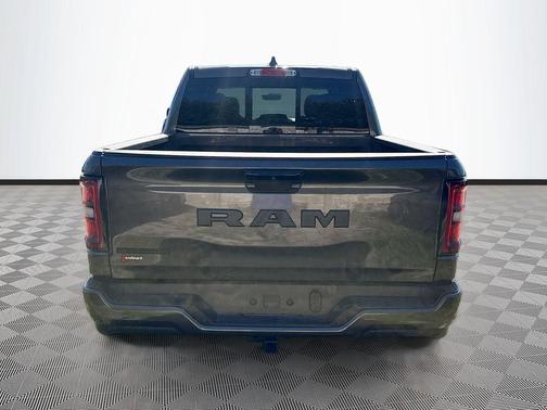 Crystal Metallic 2026 RAM 1500 Big Horn/Lone Star
