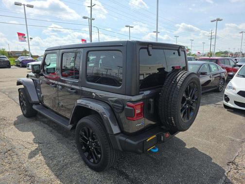 Granite Crystal Metallic Clearcoat 2023 Jeep Wrangler 4xe Sahara