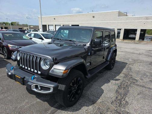 Granite Crystal Metallic Clearcoat 2023 Jeep Wrangler 4xe Sahara