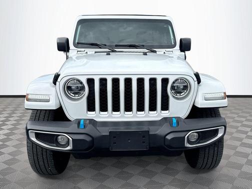 Bright White Clearcoat 2022 Jeep Wrangler Unlimited 4xe Sahara
