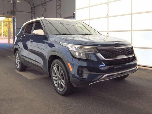 Dark Ocean Blue/White Roof 2021 Kia Seltos S