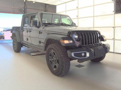 Granite Crystal Metallic Clearcoat 2023 Jeep Gladiator Sport