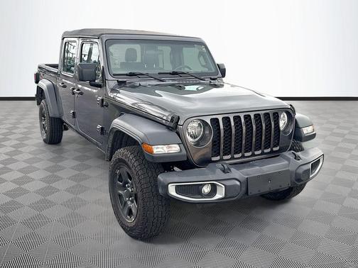 Granite Crystal Metallic Clearcoat 2023 Jeep Gladiator Sport