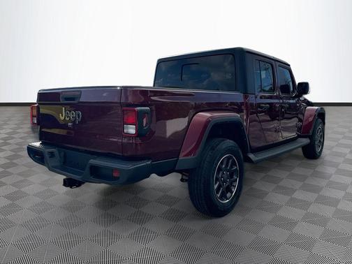 Snazzberry Pearlcoat 2022 Jeep Gladiator Overland