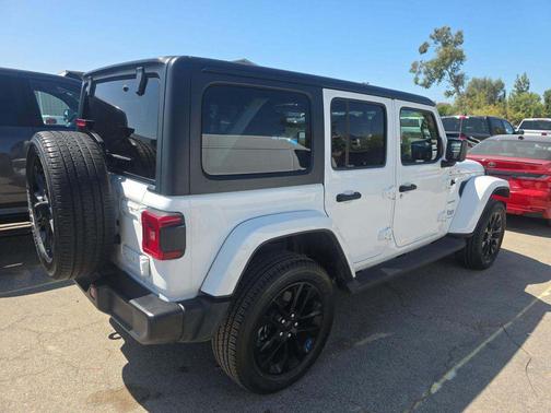 Bright White Clearcoat 2023 Jeep Wrangler 4xe Sahara