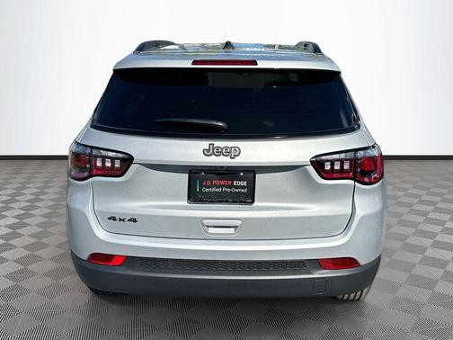 Silver Zynith Metallic Clearcoat 2026 Jeep Compass Latitude